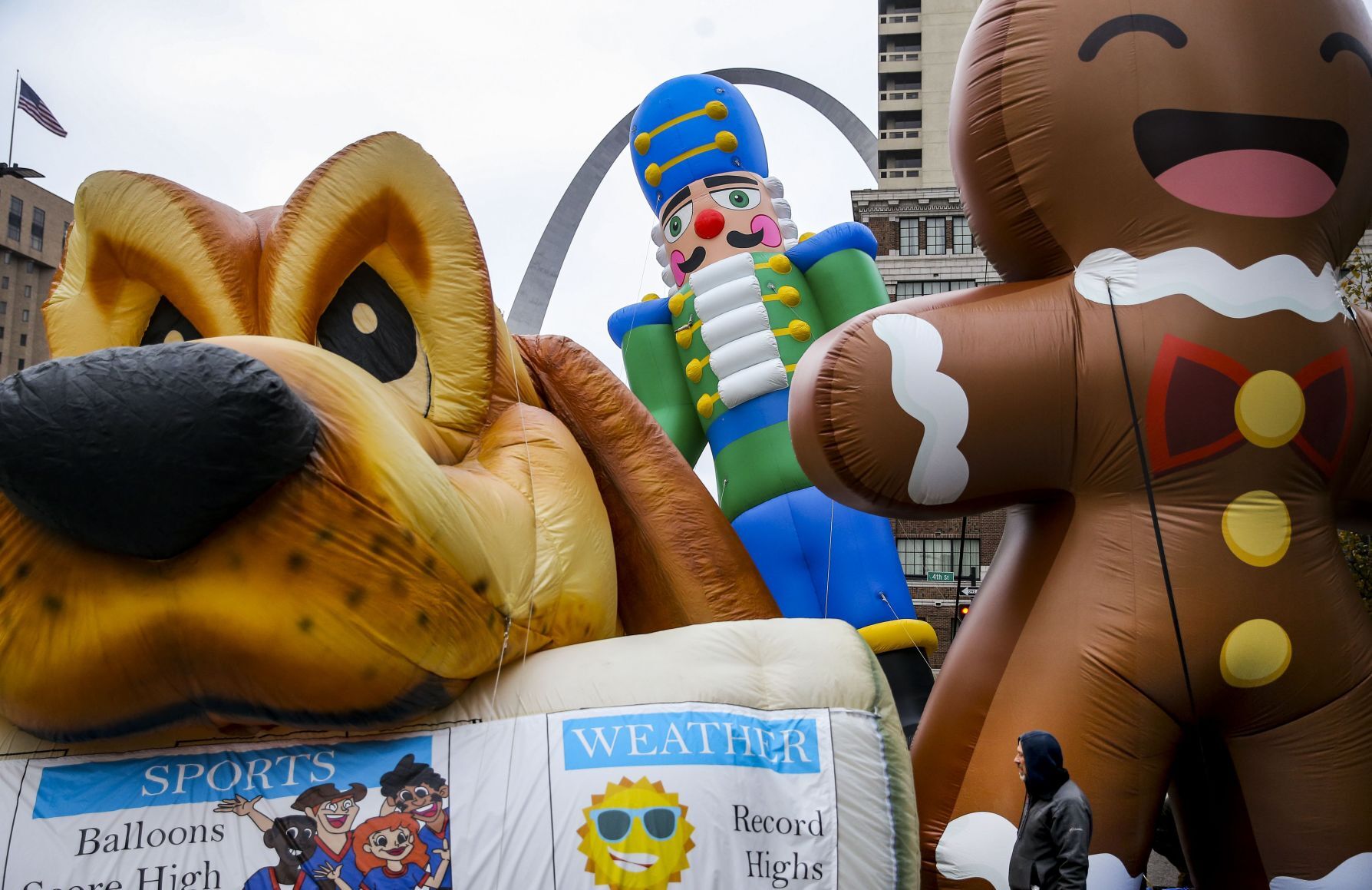 Thanksgiving day parade returns